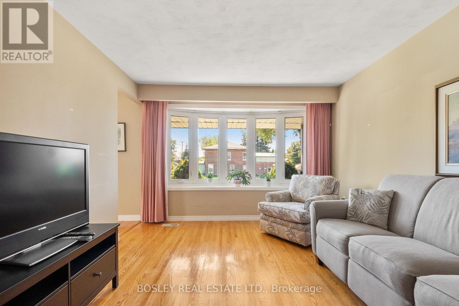2 Helm Street, Port Hope, Ontario  L1A 2G7 - Photo 14 - X12442352
