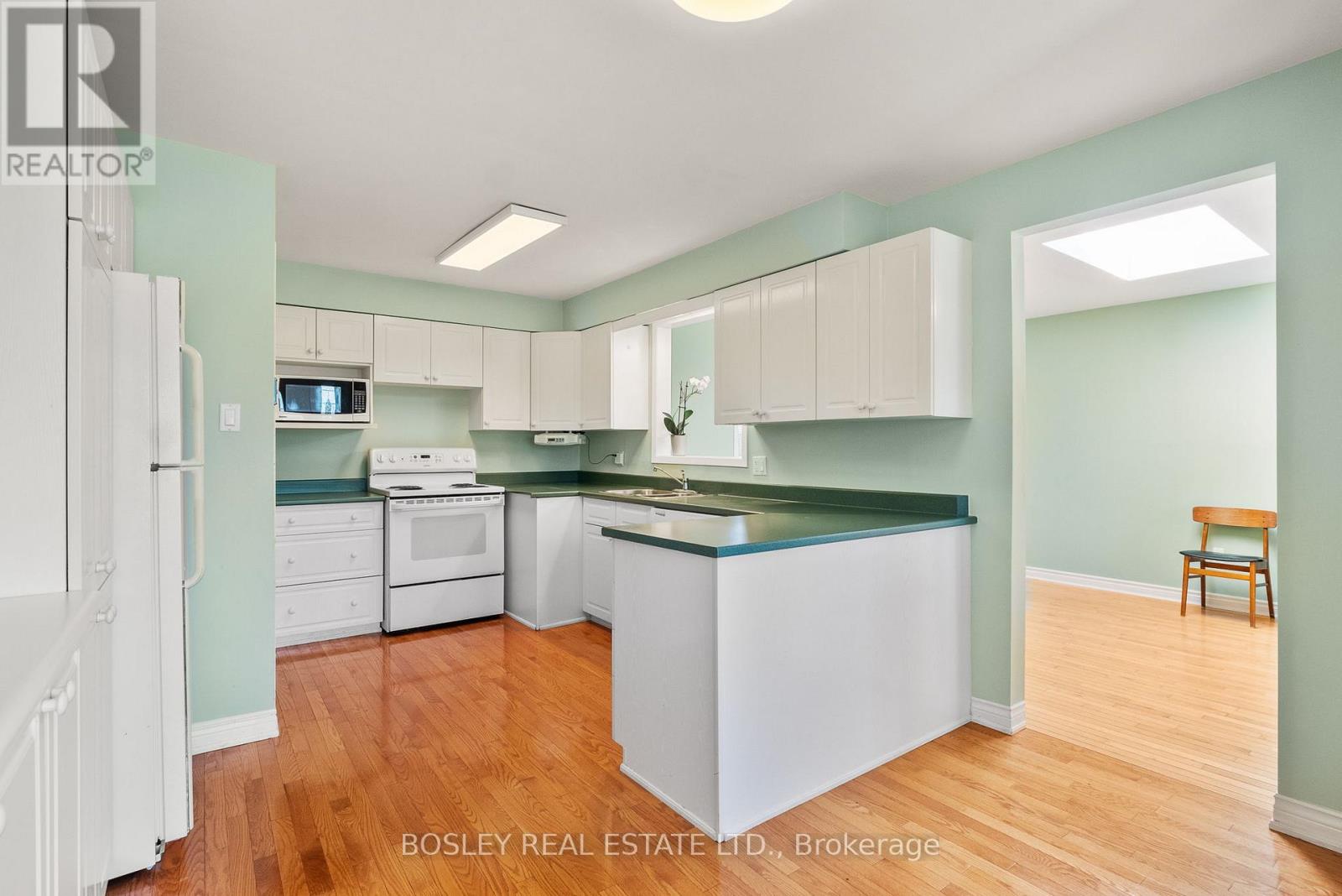 2 Helm Street, Port Hope, Ontario  L1A 2G7 - Photo 6 - X12442352