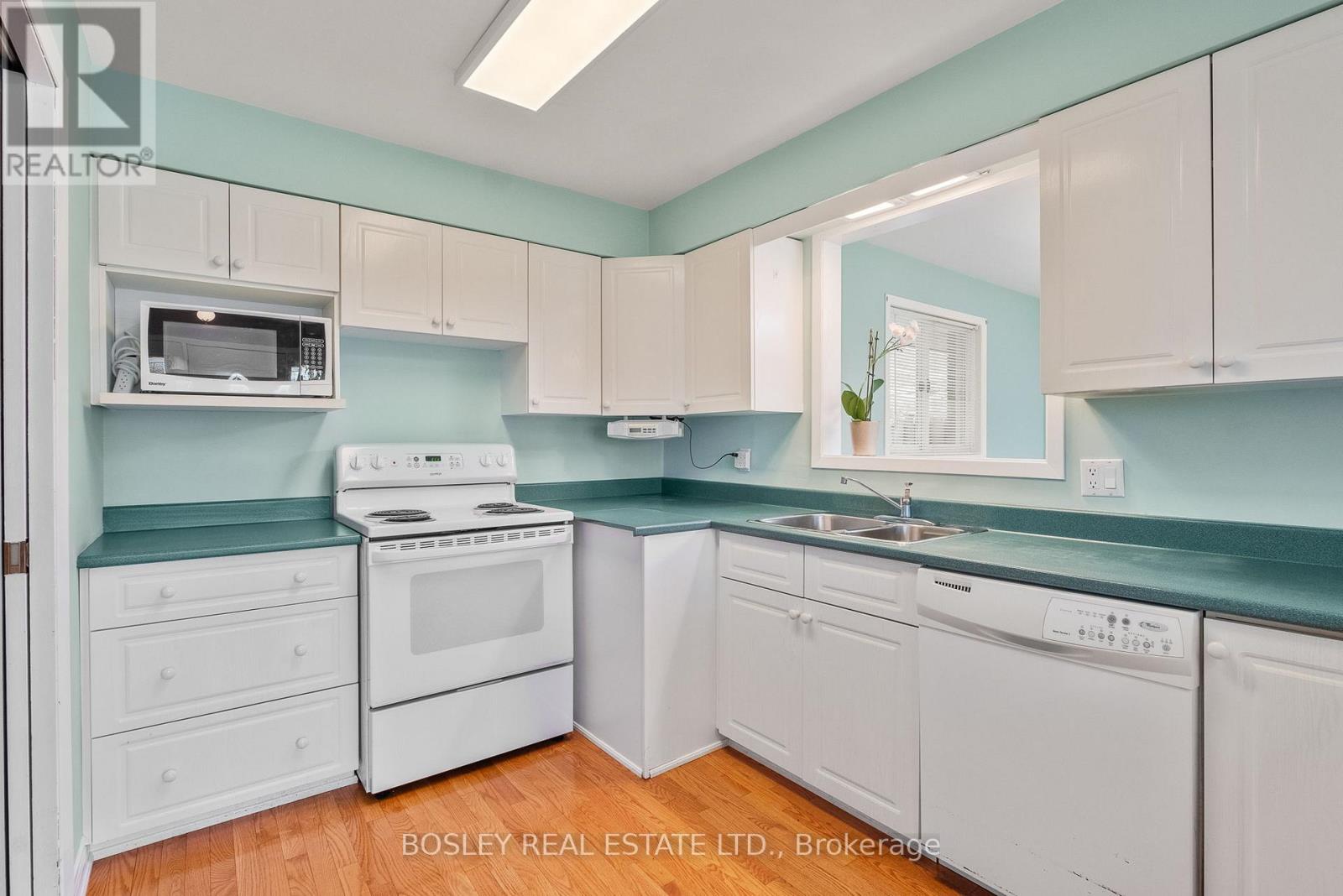 2 Helm Street, Port Hope, Ontario  L1A 2G7 - Photo 8 - X12442352