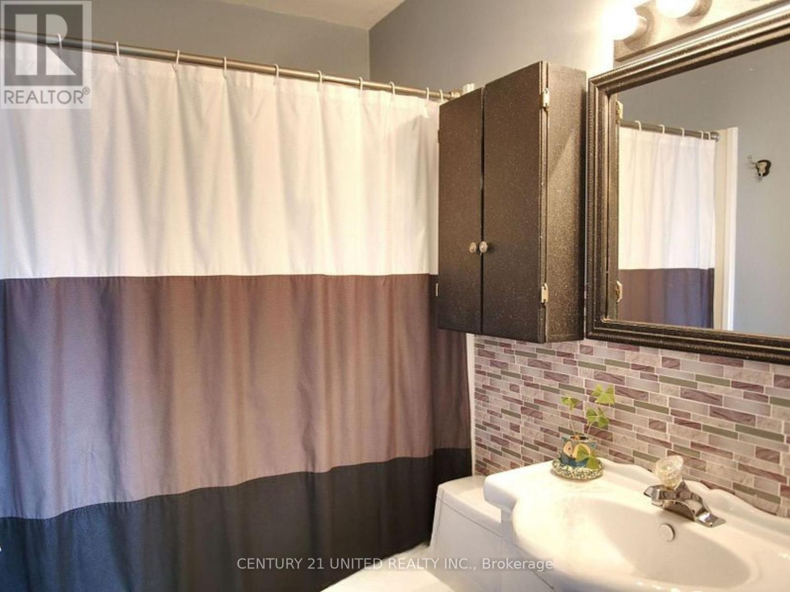 460 Hamilton Street, Peterborough, Ontario  K9J 4B9 - Photo 17 - X12442385