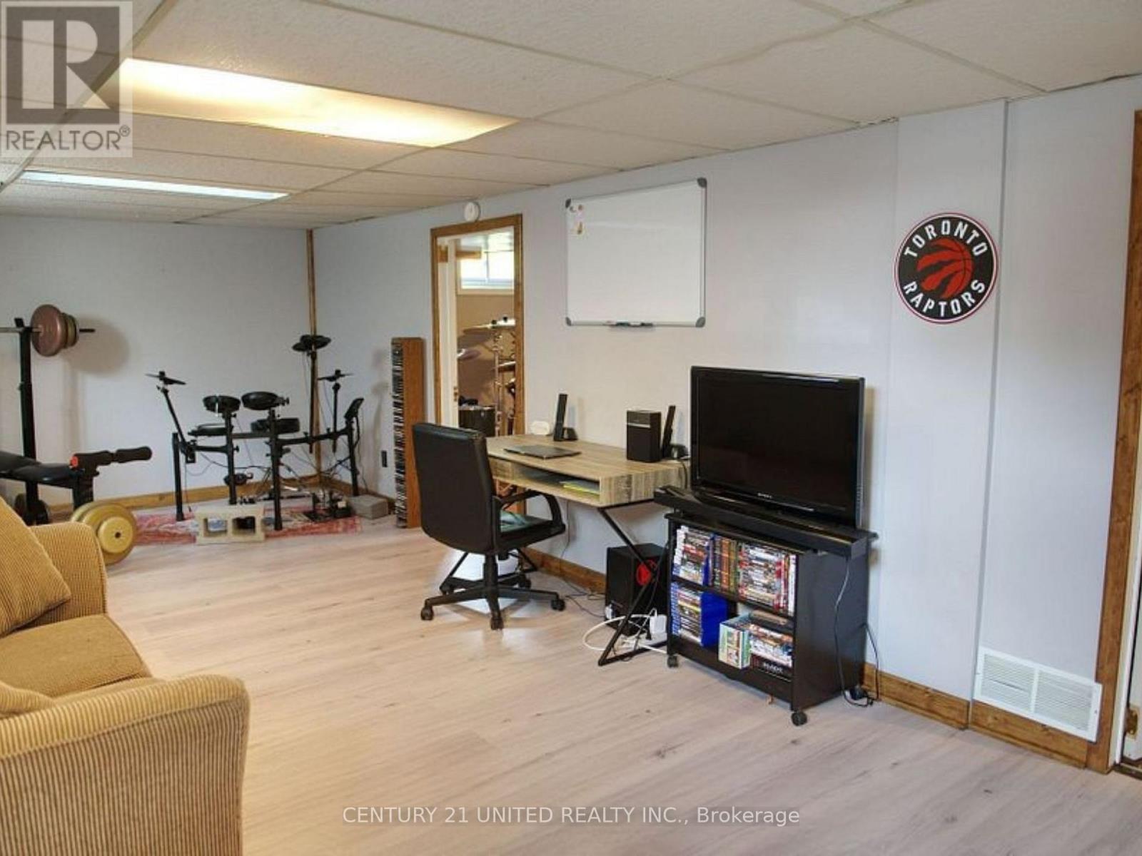 460 Hamilton Street, Peterborough, Ontario  K9J 4B9 - Photo 19 - X12442385