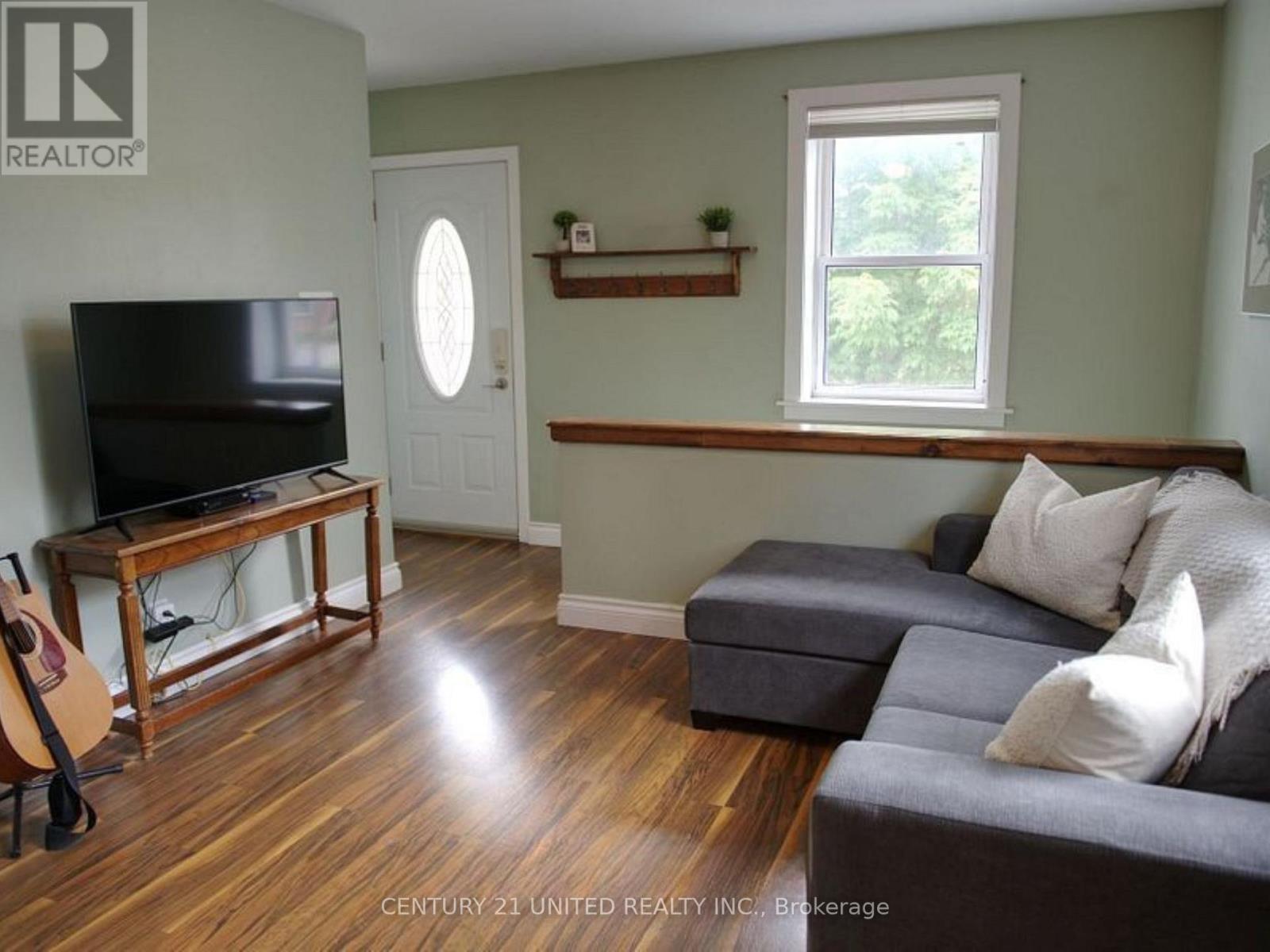 460 Hamilton Street, Peterborough, Ontario  K9J 4B9 - Photo 4 - X12442385