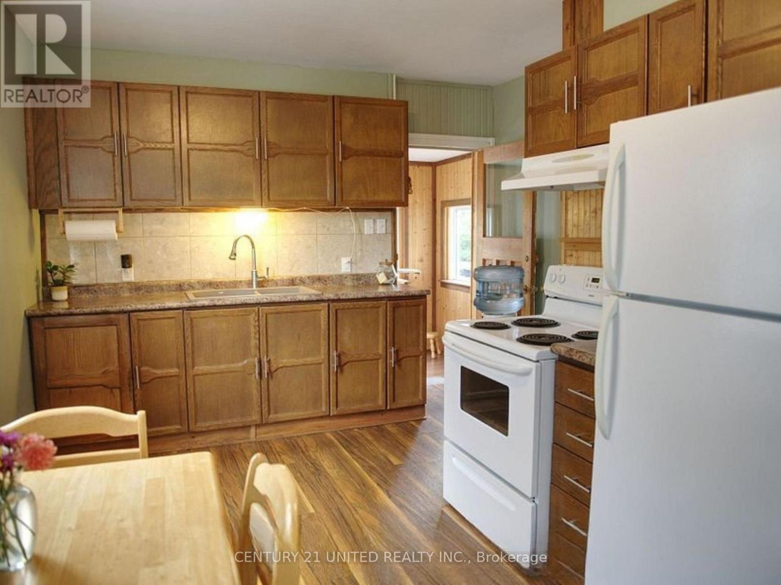 460 Hamilton Street, Peterborough, Ontario  K9J 4B9 - Photo 9 - X12442385