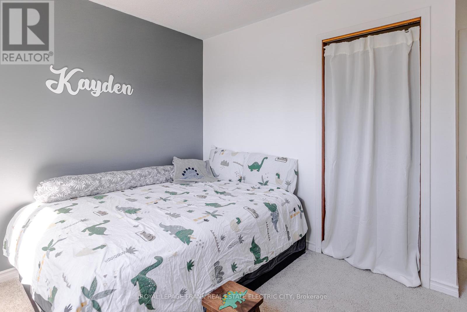 2032 Walker Avenue, Peterborough, Ontario  K9L 1S1 - Photo 31 - X12442433