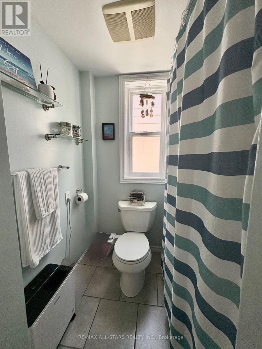 147 Lake Street, Peterborough, Ontario  K9J 2H2 - Photo 12 - X12442497
