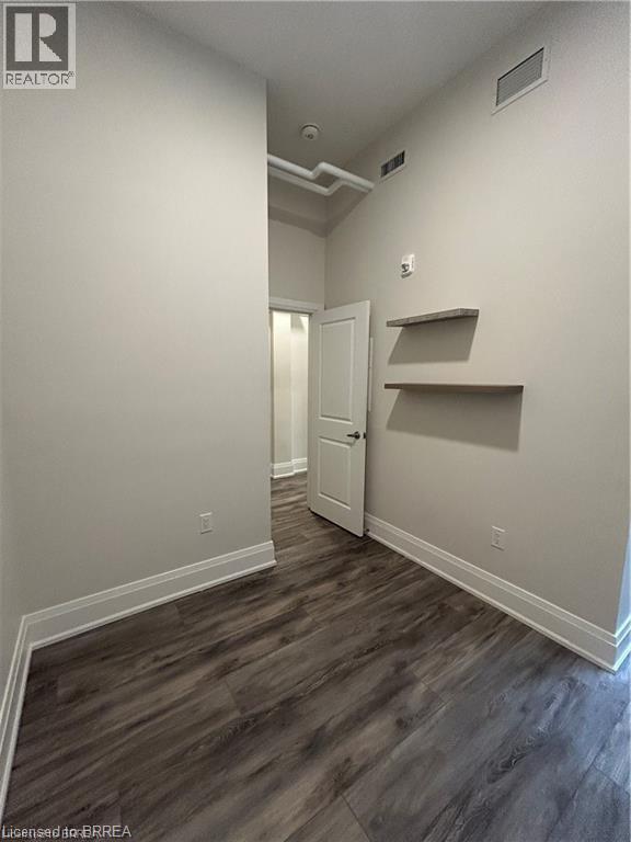 11 Queen Street Unit# 206, Brantford, Ontario  N3T 3B1 - Photo 10 - 40776082