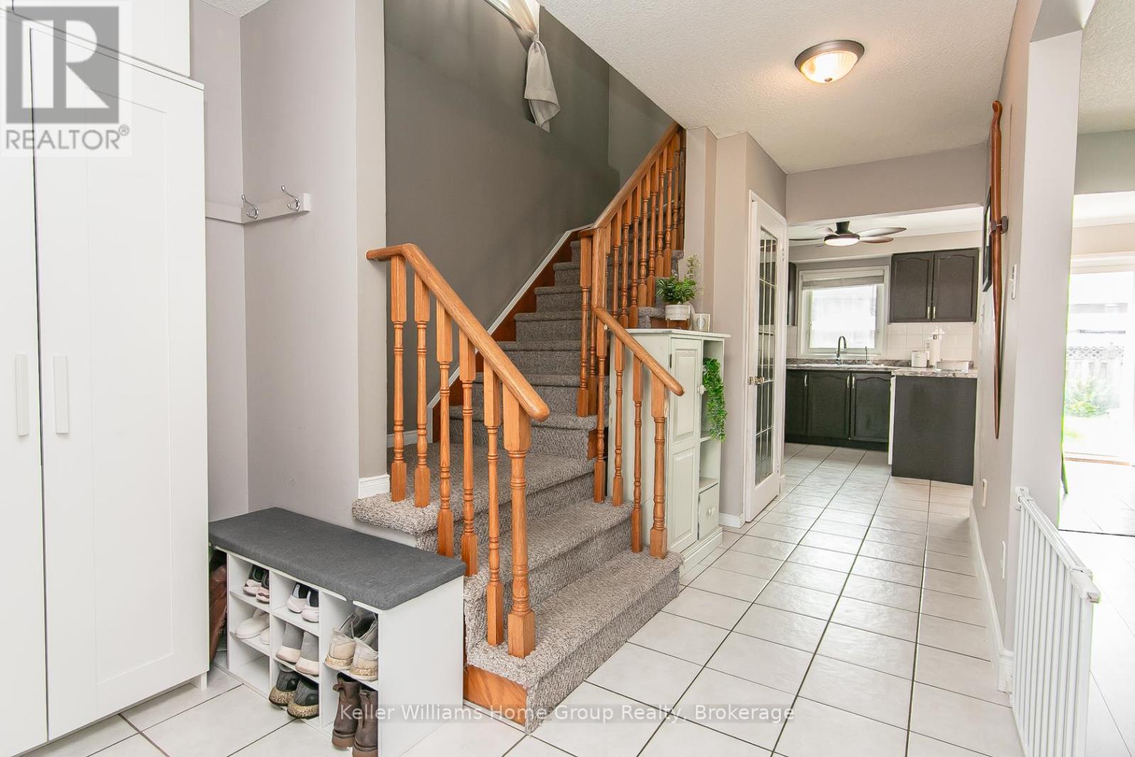 334 Christopher Drive, Cambridge, Ontario  N1P 1B9 - Photo 2 - X12442454