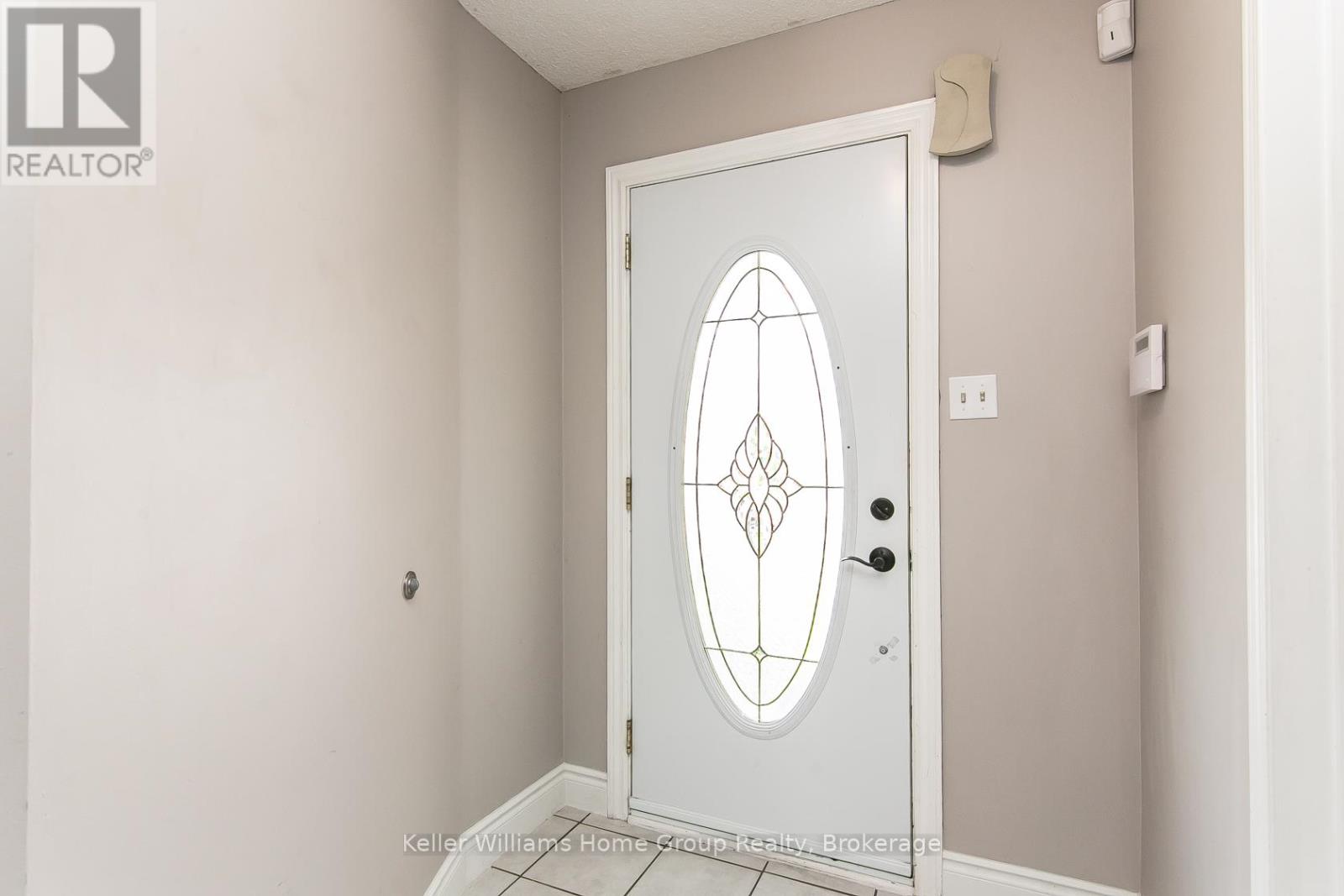 334 Christopher Drive, Cambridge, Ontario  N1P 1B9 - Photo 9 - X12442454