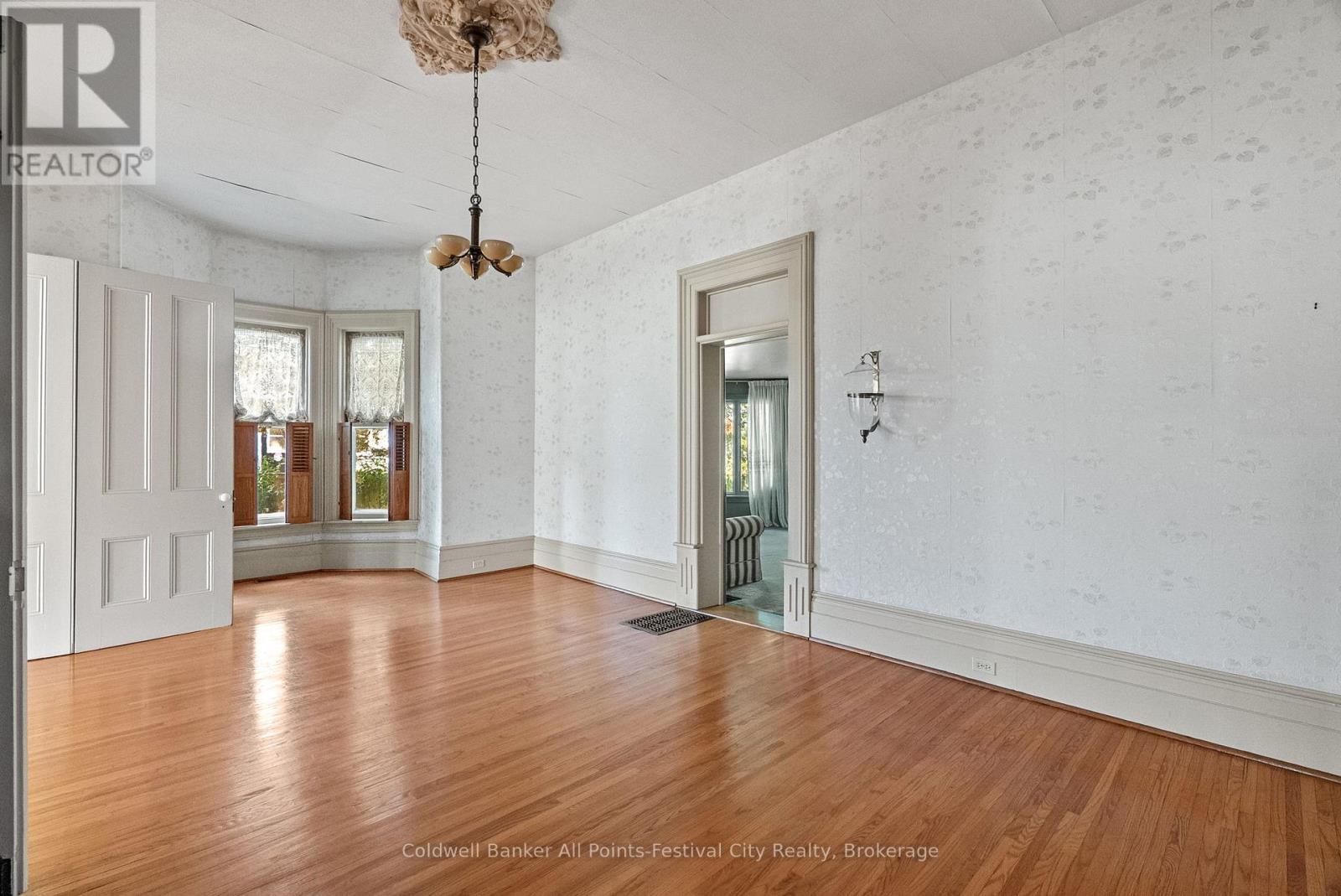 55 Nelson Street E, Goderich, Ontario  N7A 1R7 - Photo 10 - X12442461