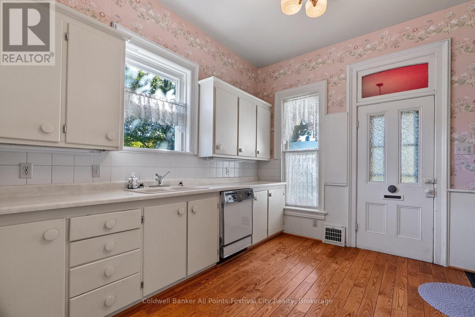 55 Nelson Street E, Goderich, Ontario  N7A 1R7 - Photo 16 - X12442461