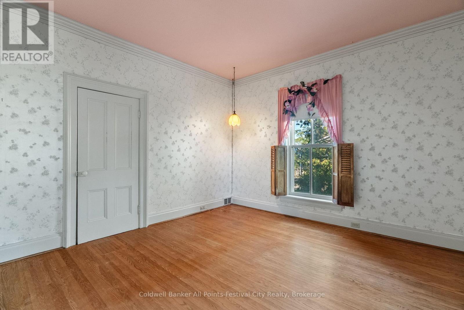 55 Nelson Street E, Goderich, Ontario  N7A 1R7 - Photo 34 - X12442461