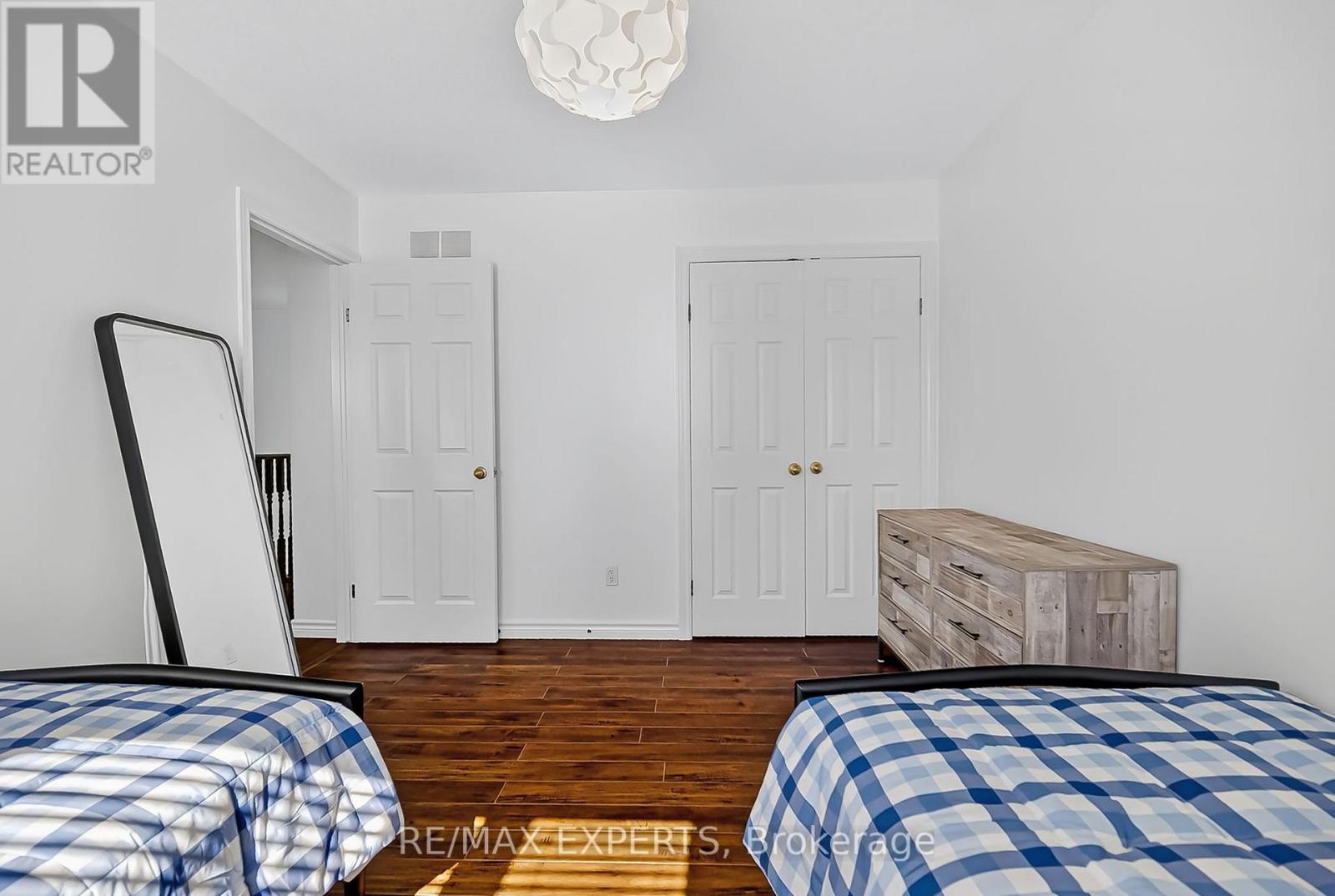 936 Talisman Drive, London South (South L), Ontario  N6K 4X6 - Photo 28 - X12442273