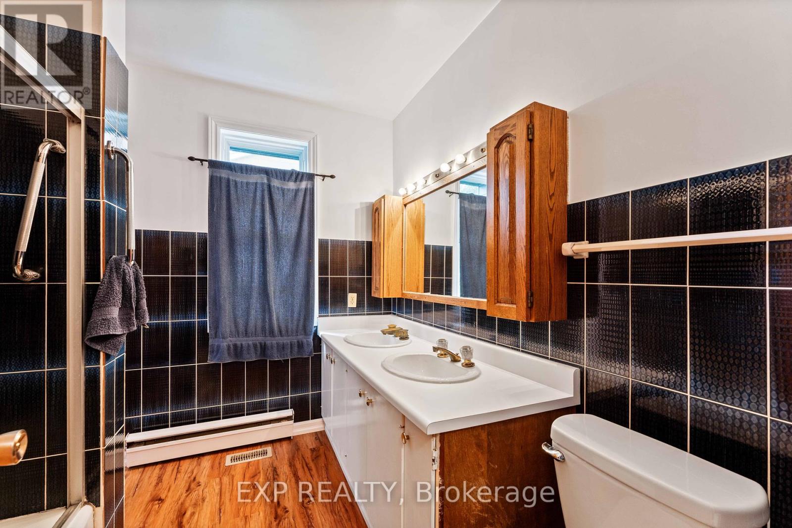 395 Brown Street, Gravenhurst (Muskoka (S)), Ontario  P1P 1G6 - Photo 22 - X12442289