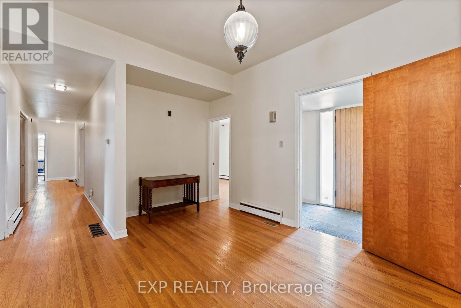 395 Brown Street, Gravenhurst (Muskoka (S)), Ontario  P1P 1G6 - Photo 7 - X12442289