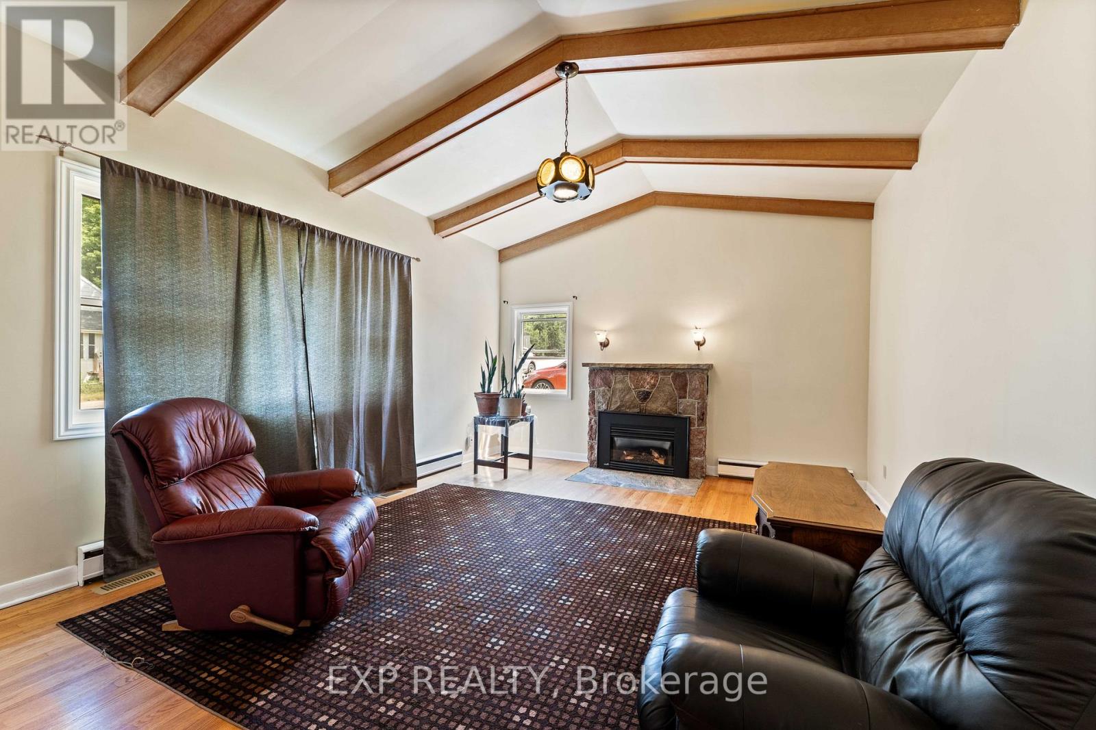 395 Brown Street, Gravenhurst (Muskoka (S)), Ontario  P1P 1G6 - Photo 8 - X12442289