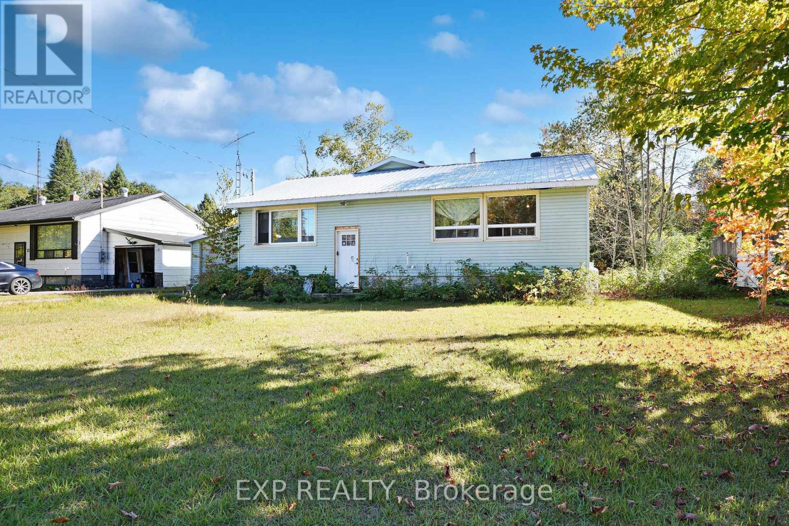 1043 Estates Road, Highlands East (Bicroft Ward), Ontario  K0L 1C0 - Photo 4 - X12442292
