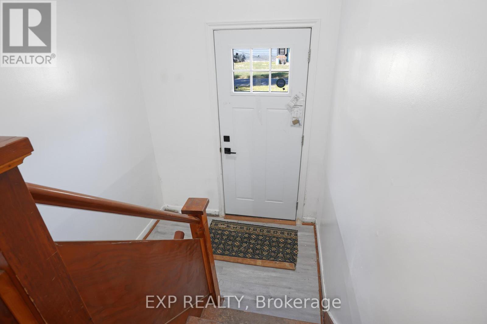 1043 Estates Road, Highlands East (Bicroft Ward), Ontario  K0L 1C0 - Photo 5 - X12442292