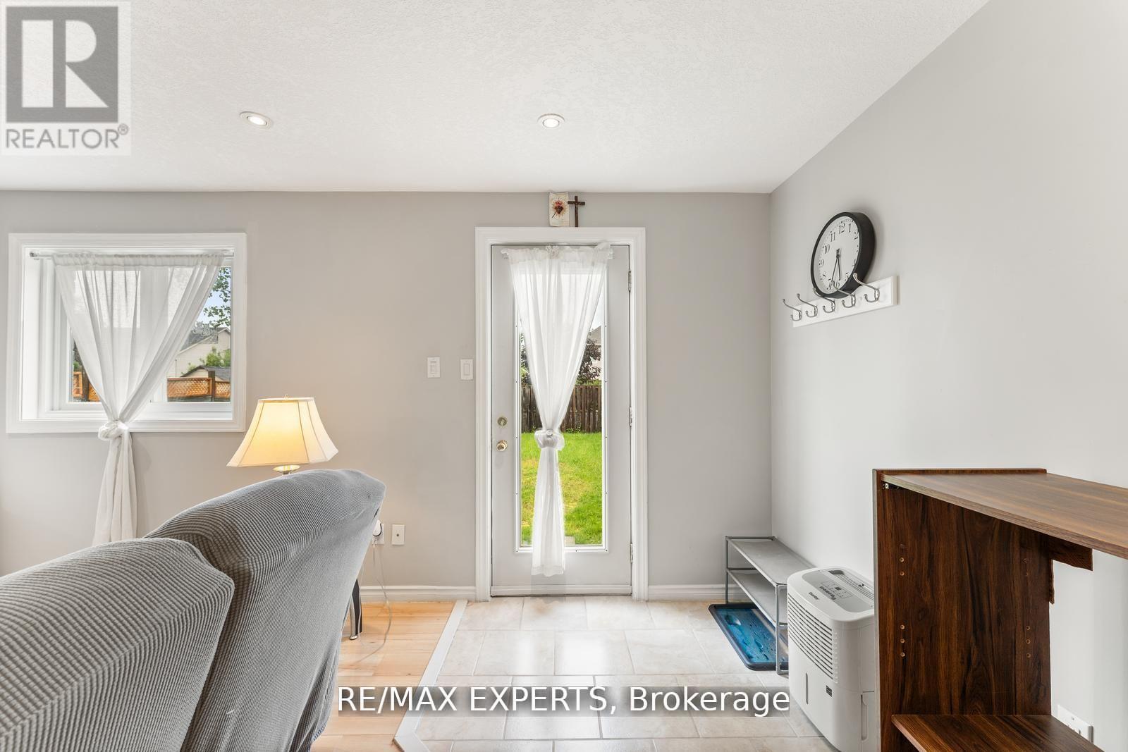 56 Steepleridge Street, Kitchener, Ontario  N2P 2W3 - Photo 35 - X12442317