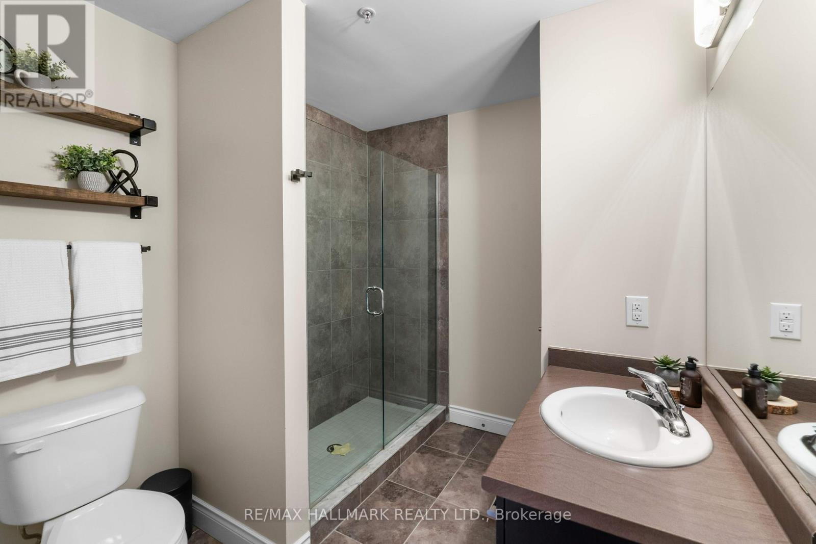302 - 106 Bard Boulevard, Guelph (Pineridge/westminster Woods), Ontario  N1L 0L8 - Photo 15 - X12442320
