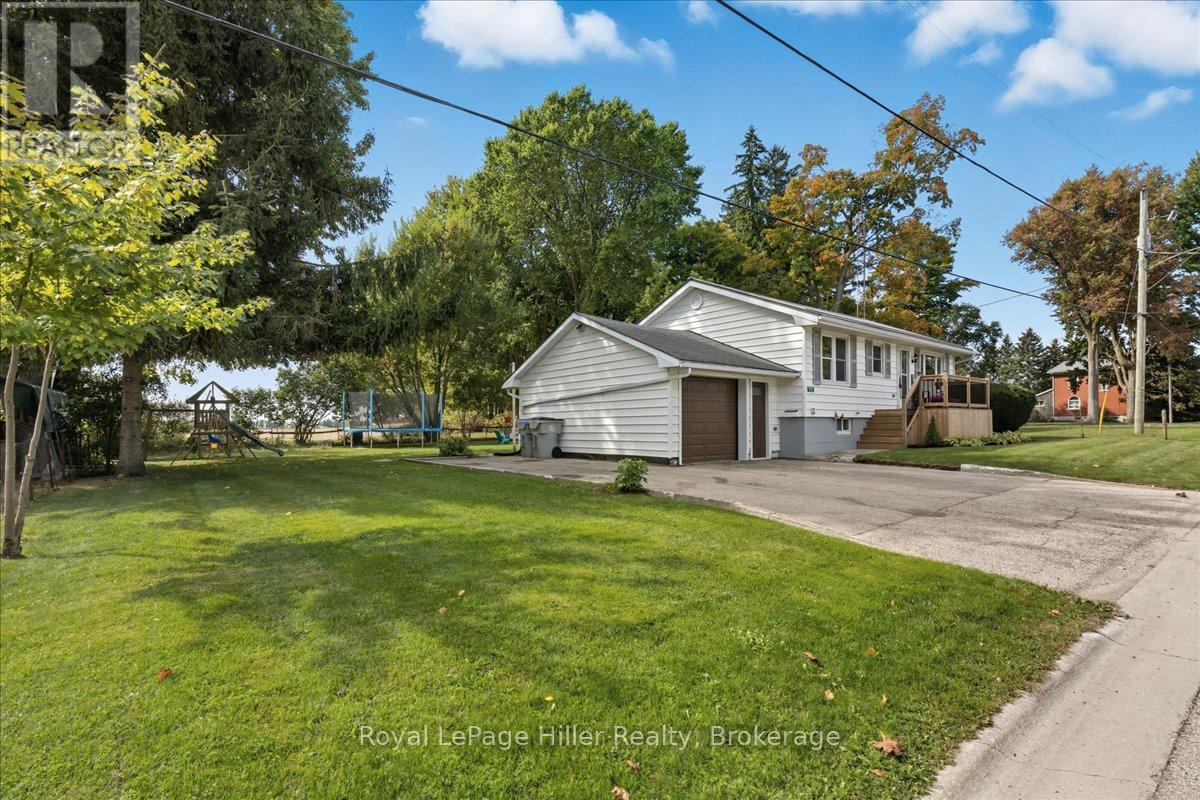 11 Schade Street, West Perth, Ontario  N0K 1P0 - Photo 5 - X12442484