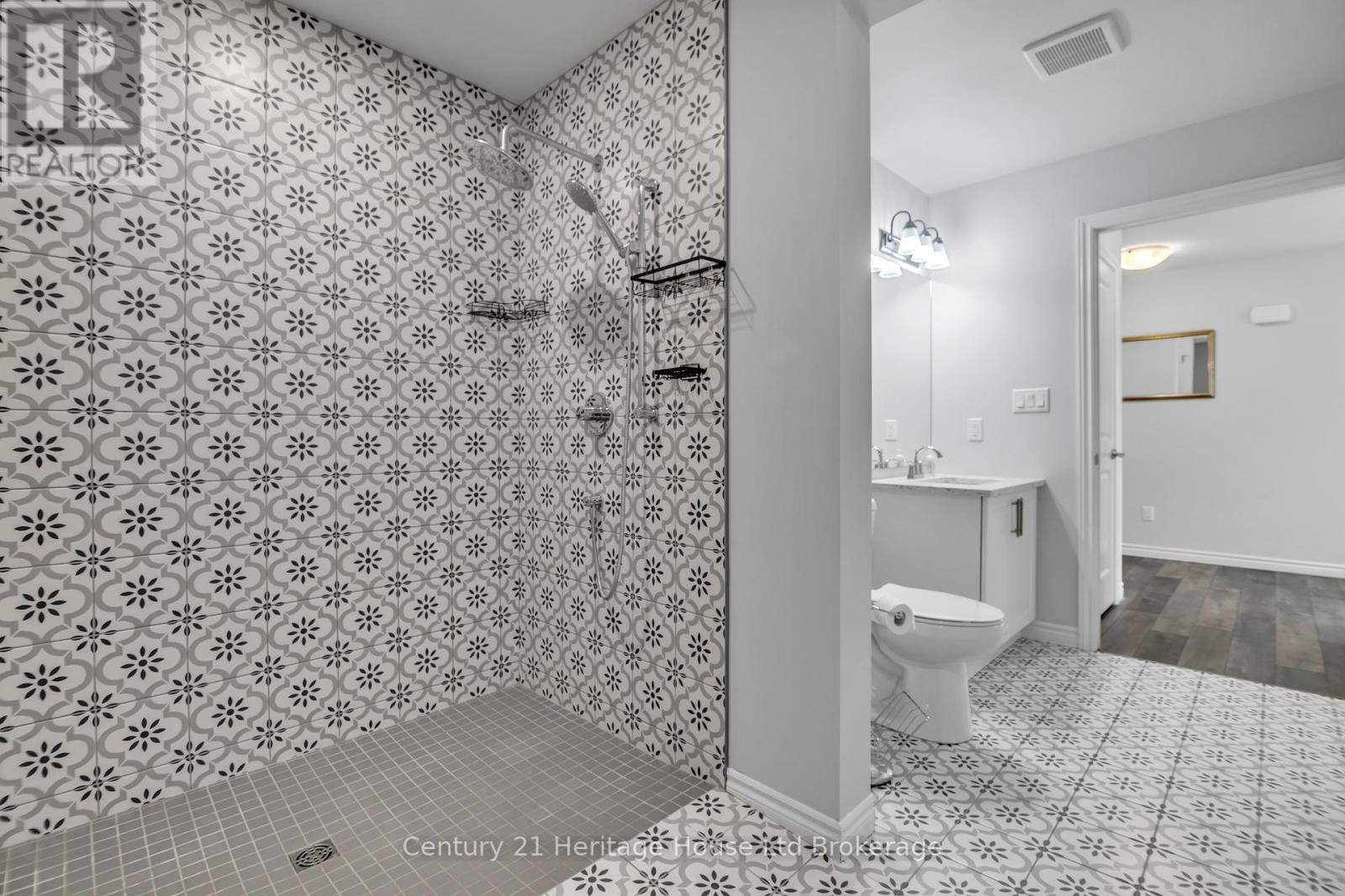 6 Sandy Court, Tillsonburg, Ontario  N4G 0H6 - Photo 13 - X12442453