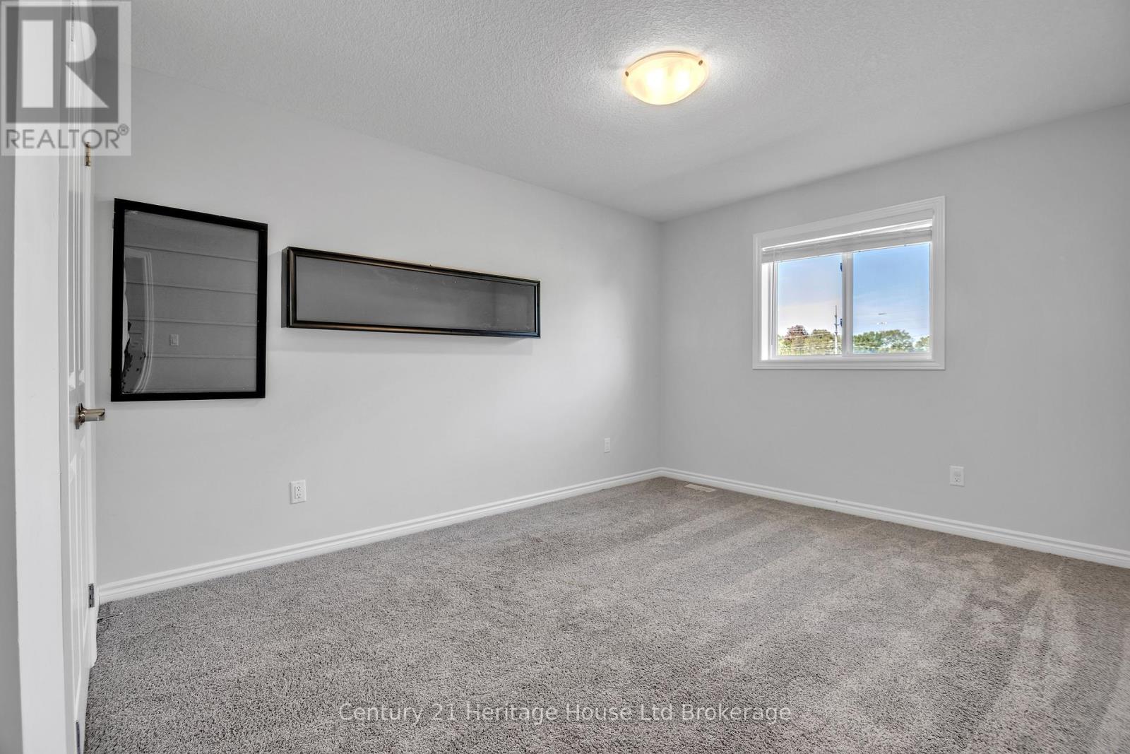 6 Sandy Court, Tillsonburg, Ontario  N4G 0H6 - Photo 21 - X12442453