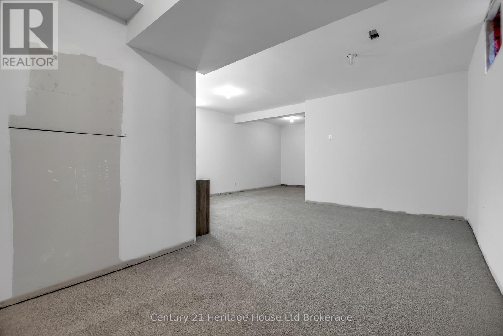 6 Sandy Court, Tillsonburg, Ontario  N4G 0H6 - Photo 25 - X12442453