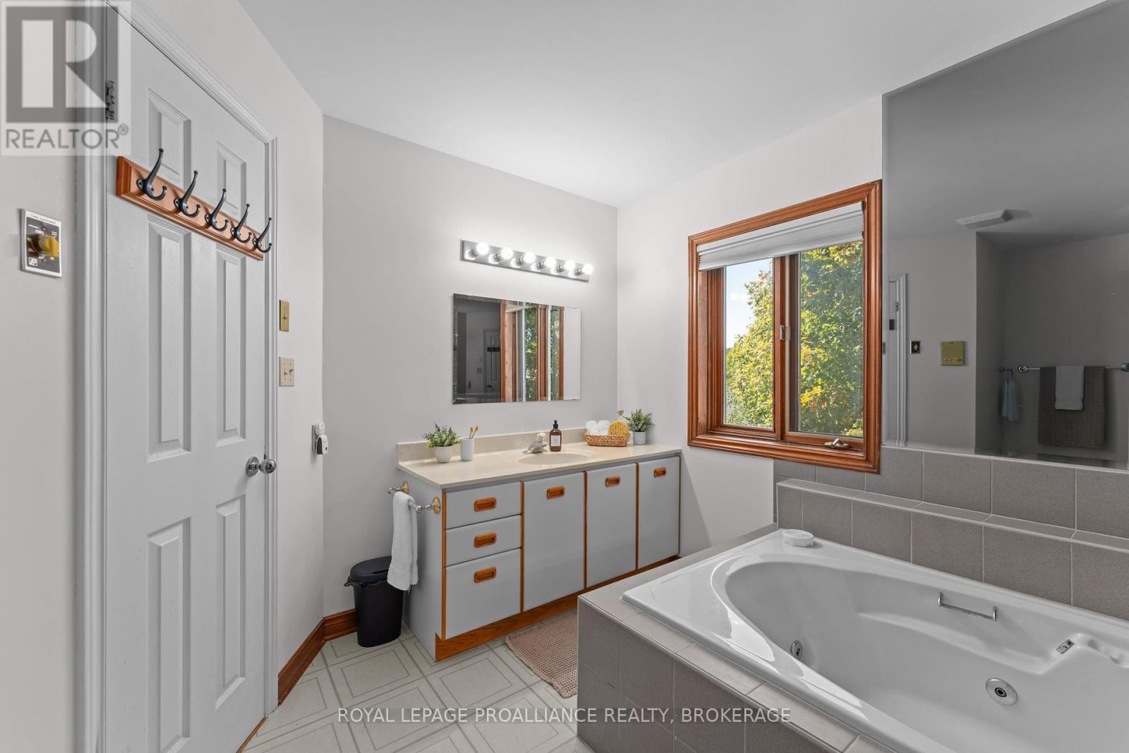 995 Auden Park Drive, Kingston, Ontario  K7M 7T0 - Photo 28 - X12442539