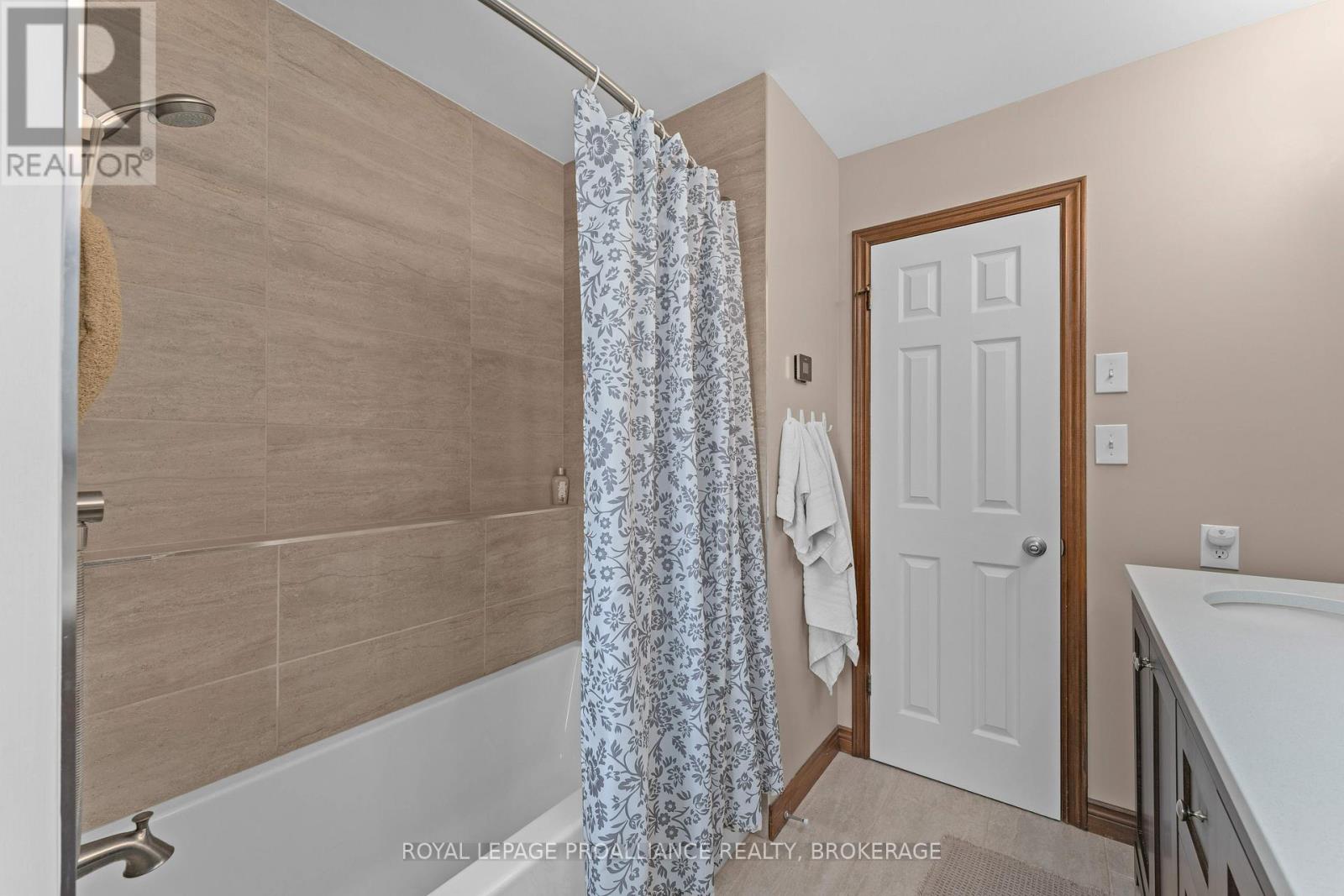995 Auden Park Drive, Kingston, Ontario  K7M 7T0 - Photo 34 - X12442539