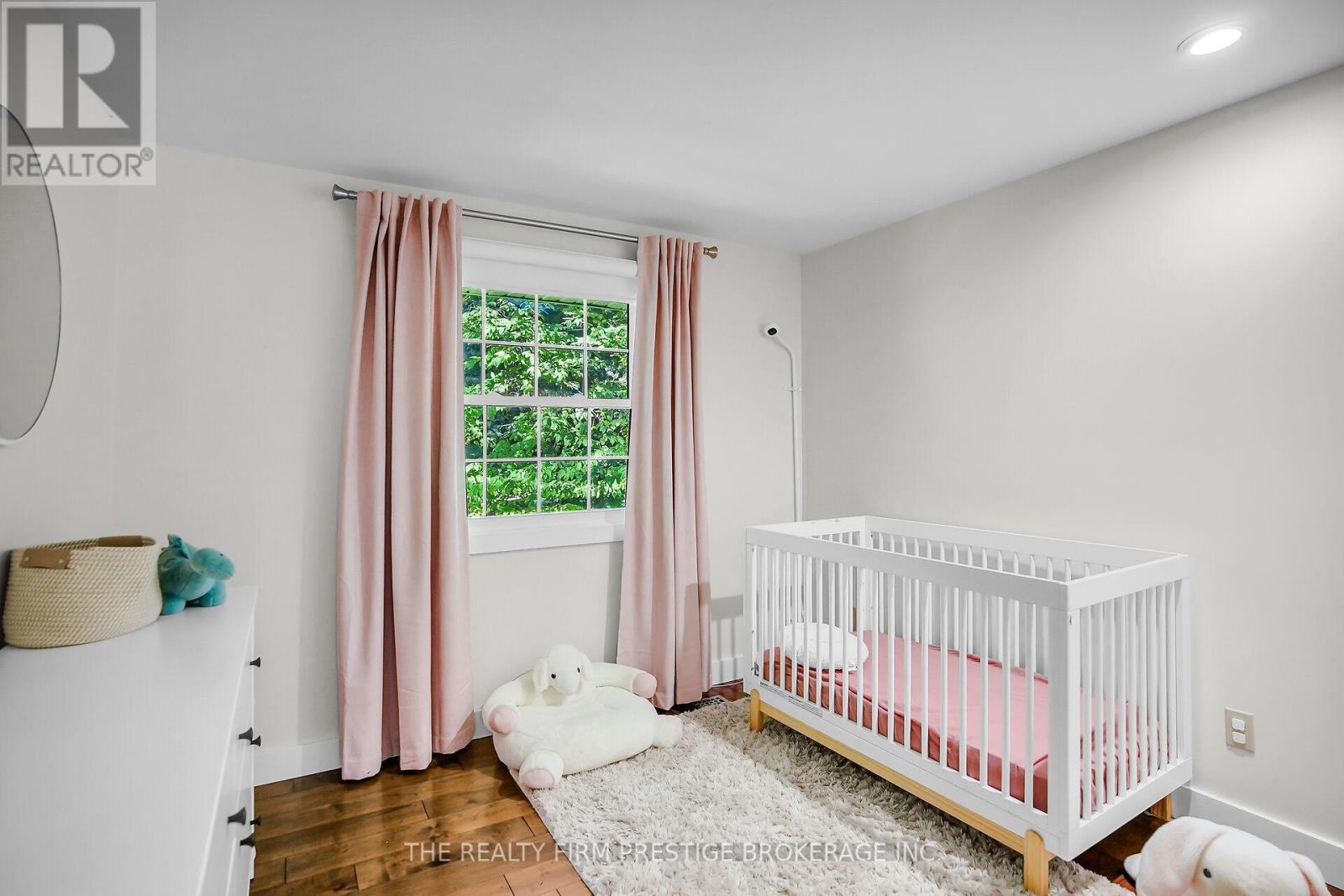 15 Rockford Crescent, London South, Ontario  N6K 3B5 - Photo 19 - X12438824