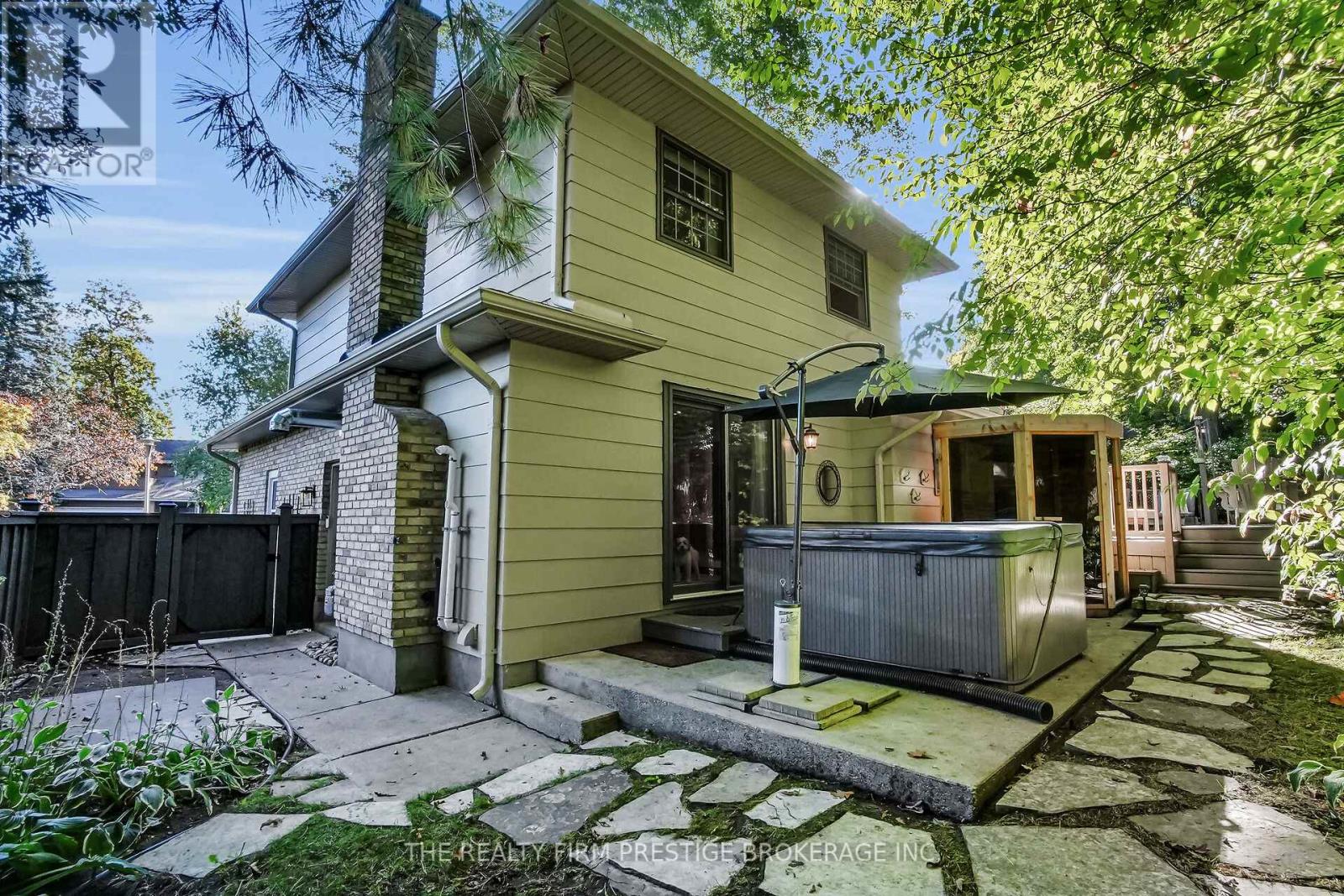 15 Rockford Crescent, London South, Ontario  N6K 3B5 - Photo 26 - X12438824