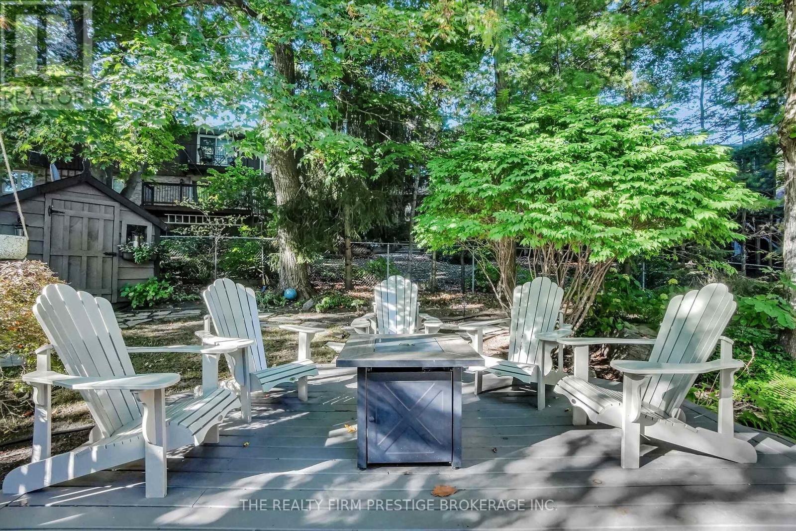 15 Rockford Crescent, London South, Ontario  N6K 3B5 - Photo 23 - X12438824