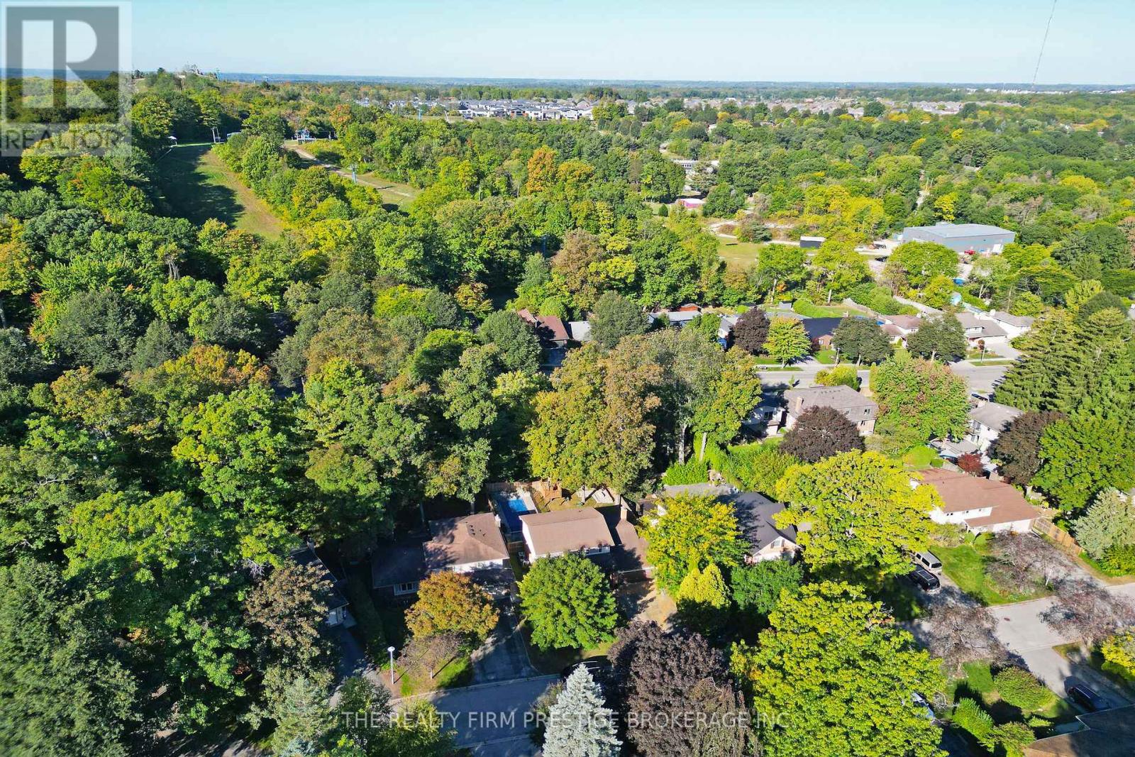 15 Rockford Crescent, London South, Ontario  N6K 3B5 - Photo 30 - X12438824
