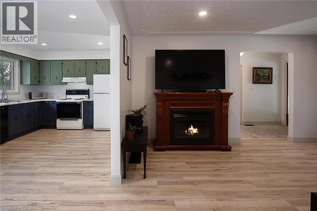 765 John Street W, Listowel, Ontario  N4W 1B6 - Photo 12 - 40759169