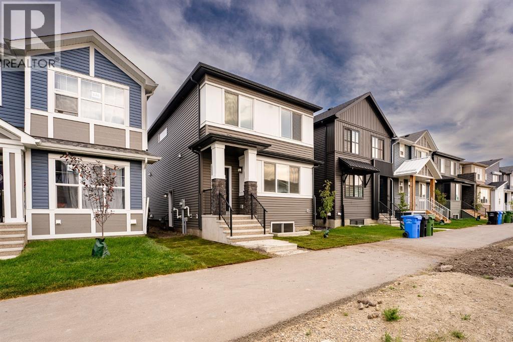 522 Lucas Boulevard Nw, Calgary, Alberta  T3P 2C9 - Photo 1 - A2258928