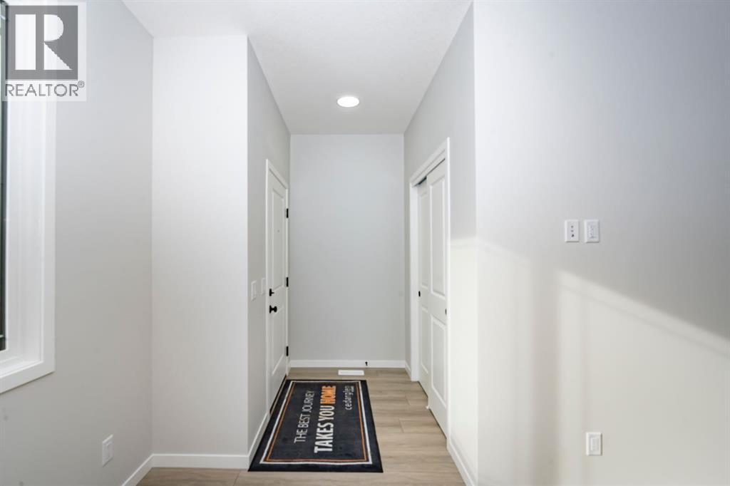 522 Lucas Boulevard Nw, Calgary, Alberta  T3P 2C9 - Photo 5 - A2258928
