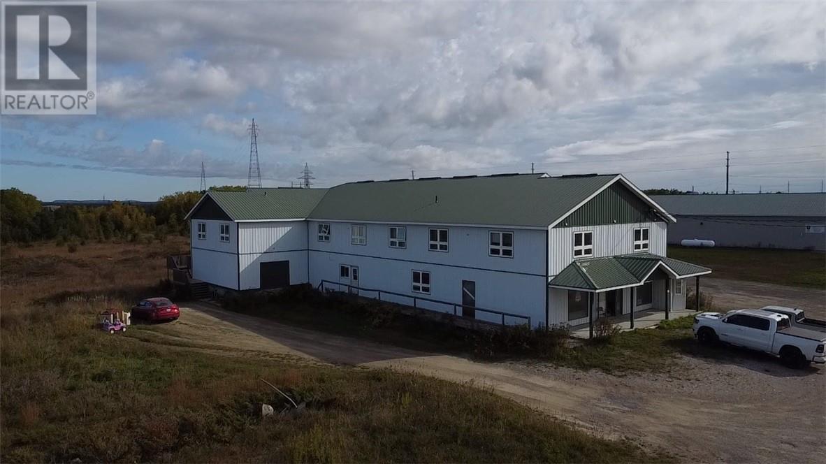 86 Vankoughnet E, Little Current, Ontario  P0P 1K0 - Photo 5 - 2119336