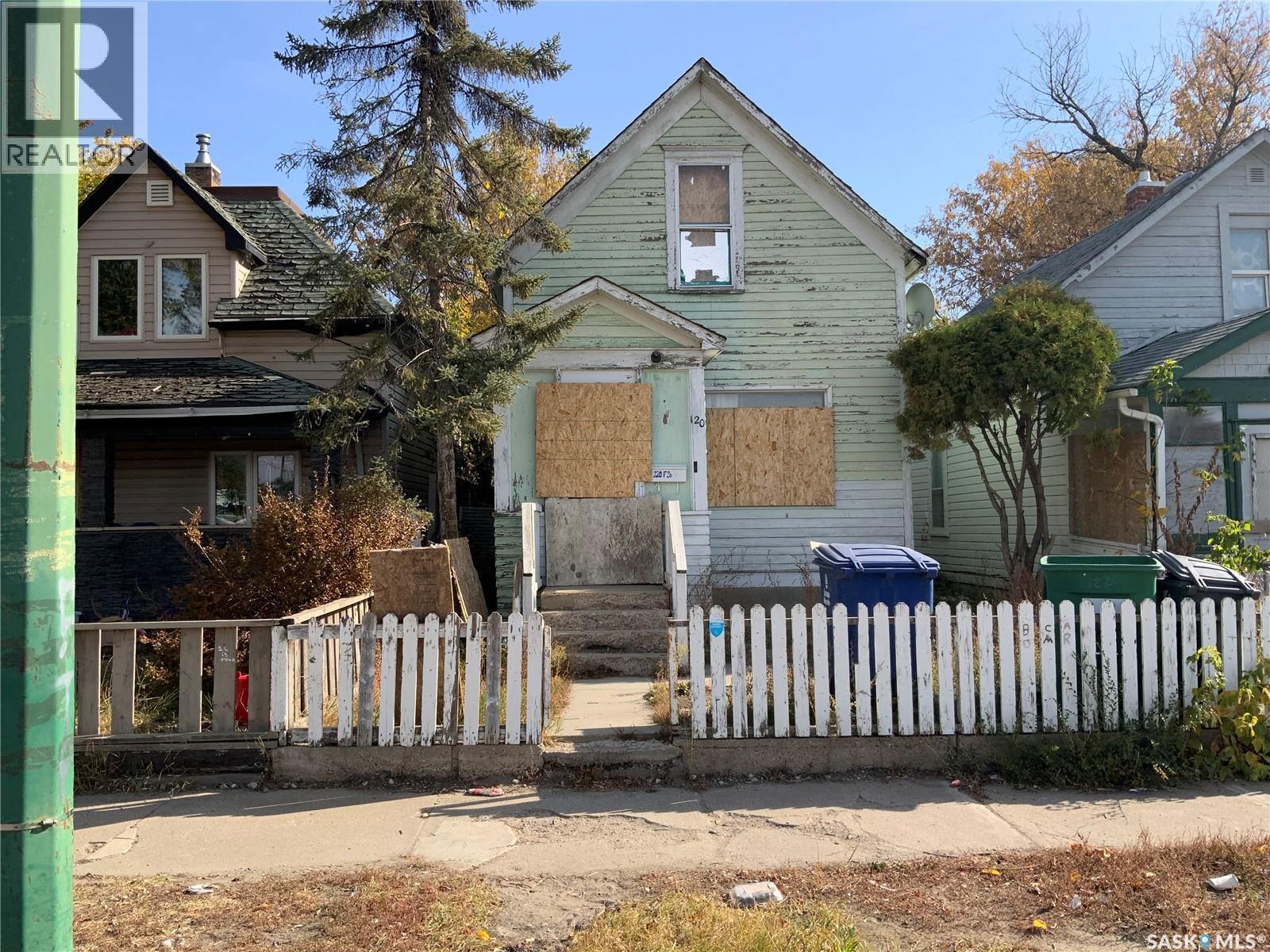 120 F Avenue S, Saskatoon, Saskatchewan  S7M 1S8 - Photo 1 - SK020014