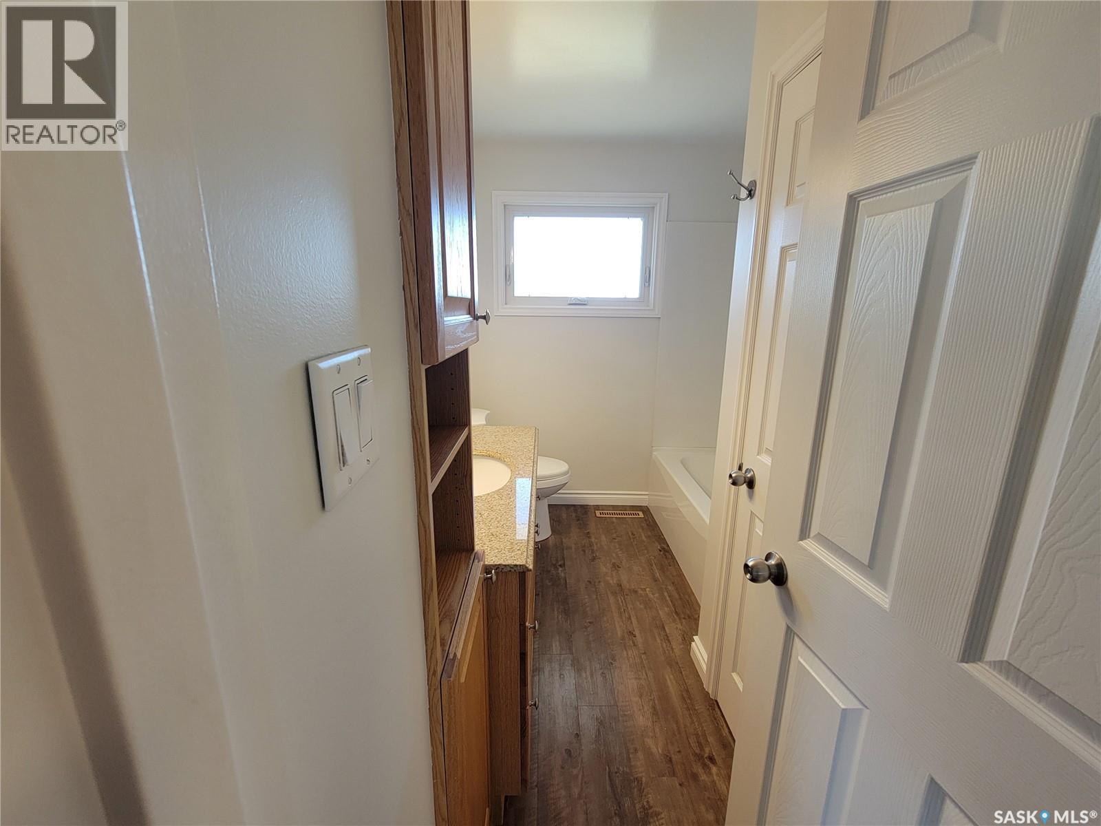 708 2nd Street W, Wilkie, Saskatchewan  S0K 4W0 - Photo 13 - SK019965