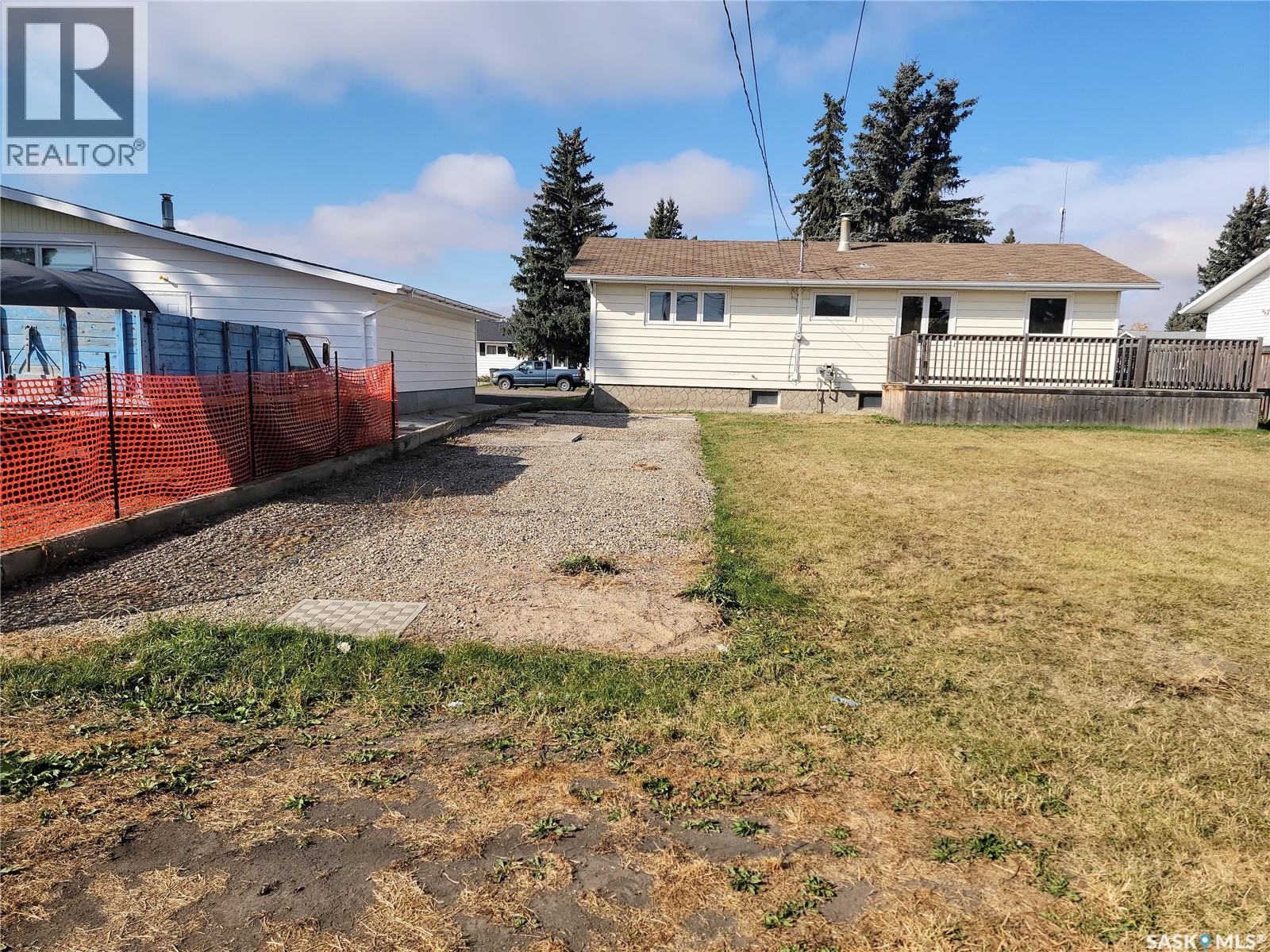 708 2nd Street W, Wilkie, Saskatchewan  S0K 4W0 - Photo 3 - SK019965