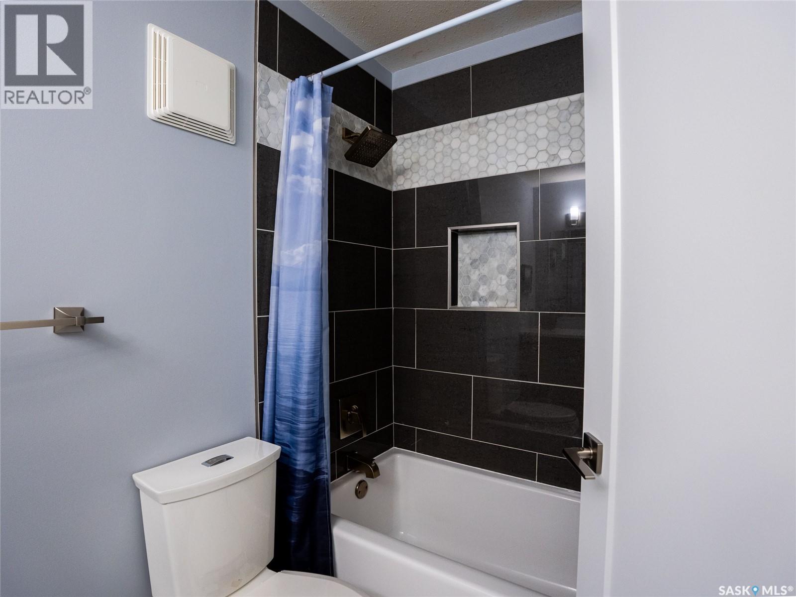 3123 Edinburgh Drive, Regina, Saskatchewan  S4V 1H5 - Photo 13 - SK019956