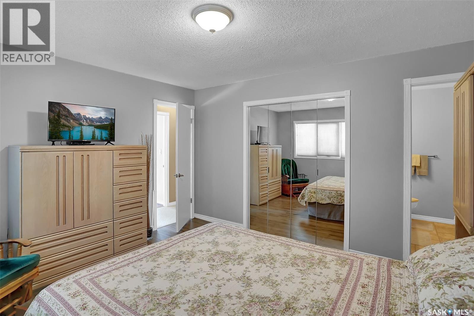 31 University Park Drive, Regina, Saskatchewan  S4V 0E1 - Photo 26 - SK019917