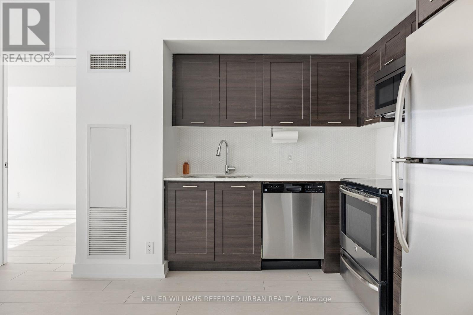 1710 - 2200 Lake Shore Boulevard W, Toronto, Ontario  M8V 1A4 - Photo 12 - W12350148