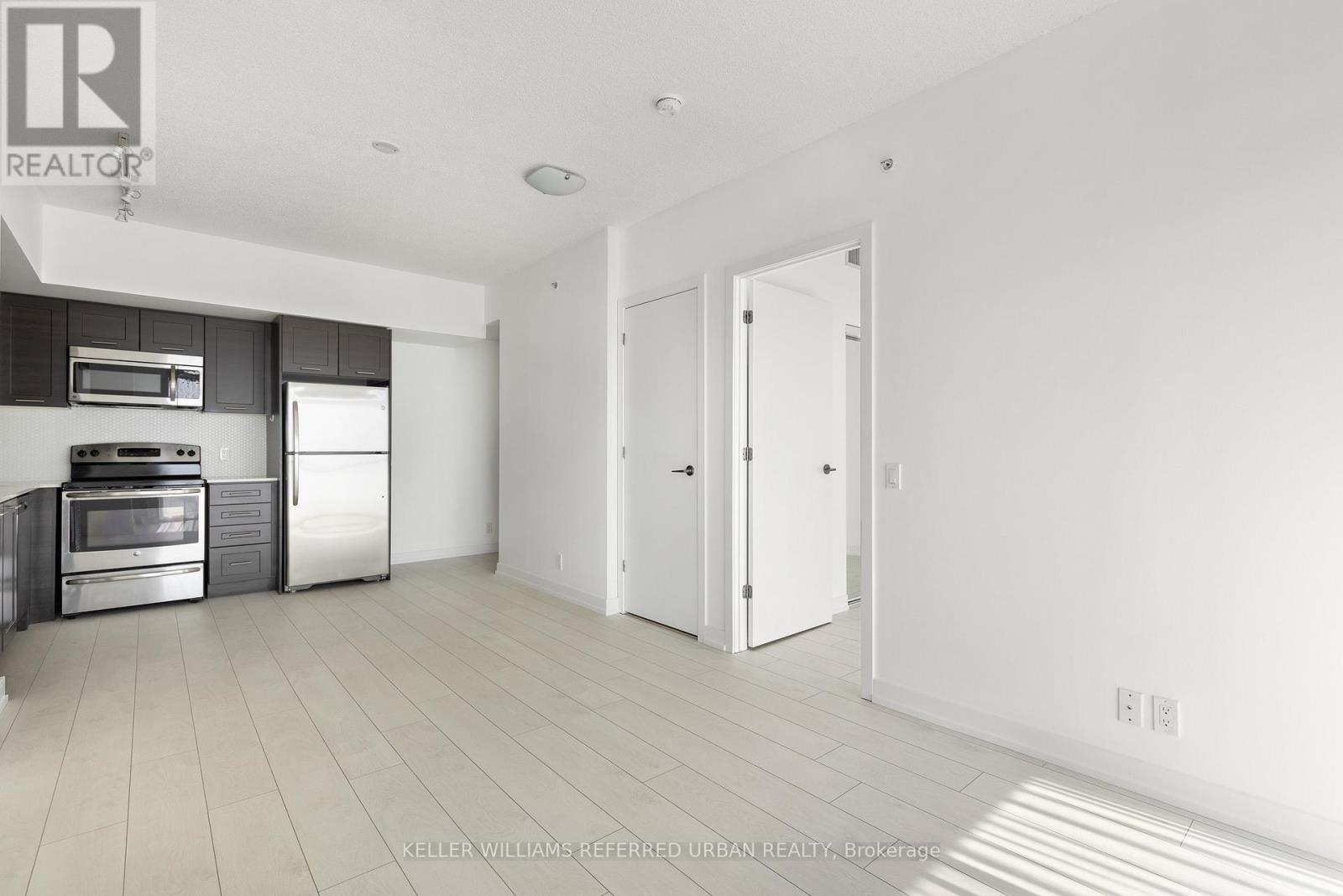 1710 - 2200 Lake Shore Boulevard W, Toronto, Ontario  M8V 1A4 - Photo 6 - W12350148