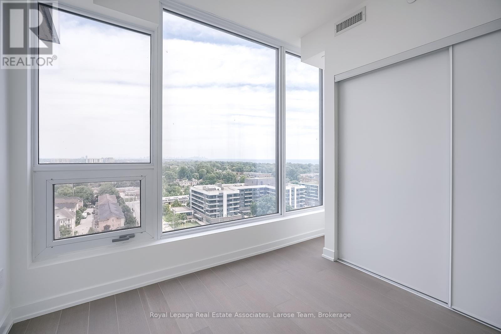 1307 - 28 Ann Street, Mississauga, Ontario  L5G 3G1 - Photo 20 - W12440691