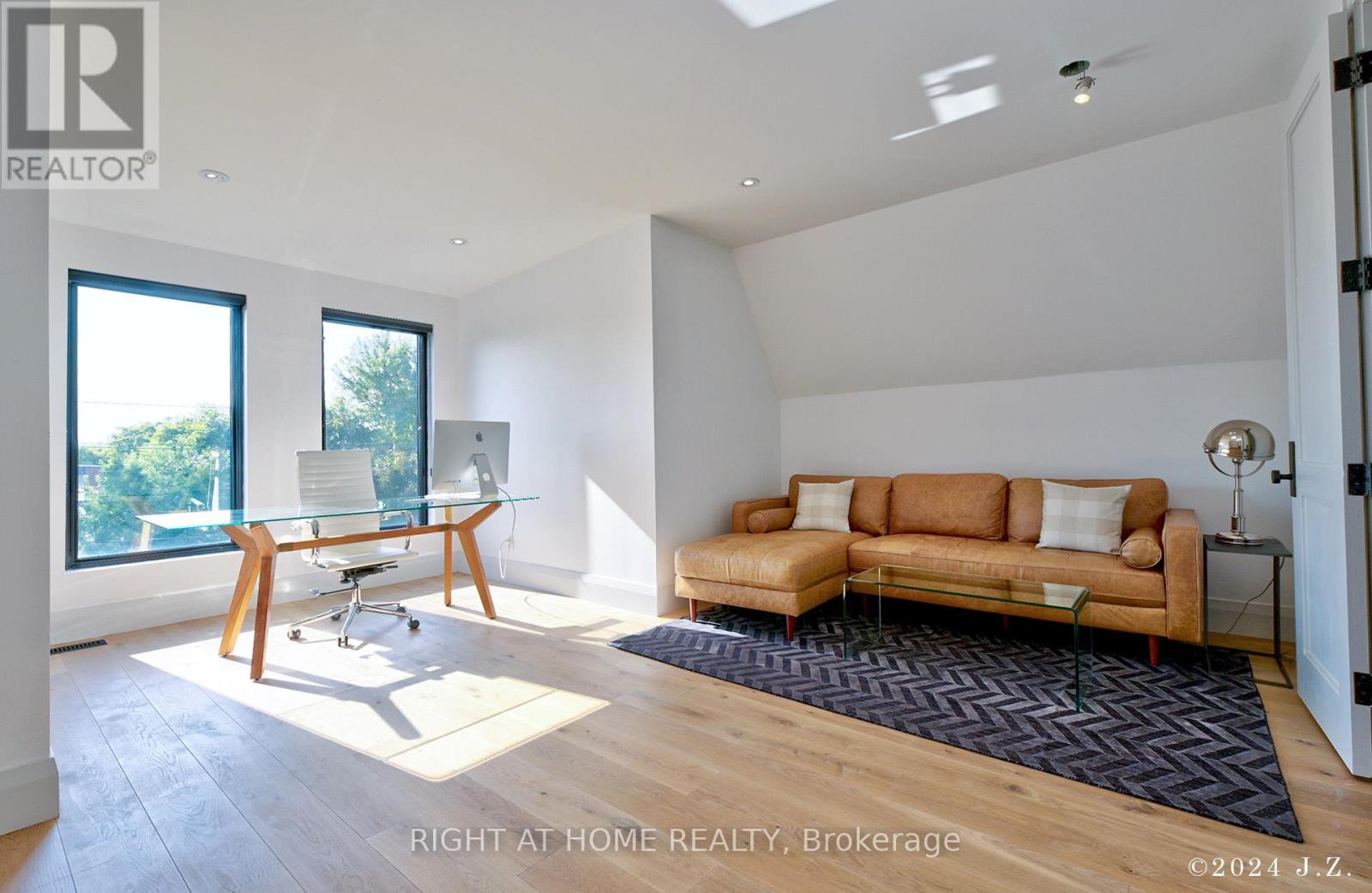 521 Atlas Avenue, Toronto, Ontario  M6C 3R4 - Photo 33 - C12398098