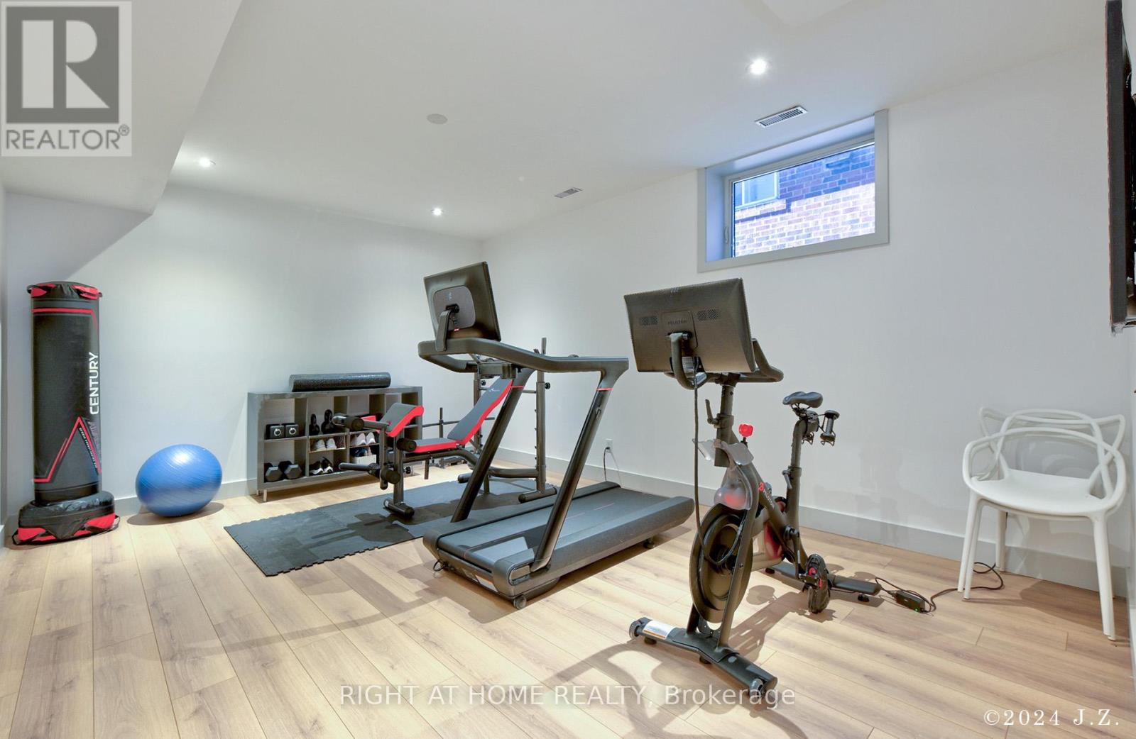 521 Atlas Avenue, Toronto, Ontario  M6C 3R4 - Photo 37 - C12398098