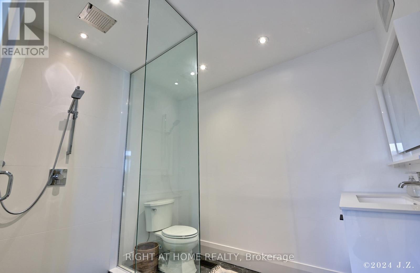 521 Atlas Avenue, Toronto, Ontario  M6C 3R4 - Photo 31 - C12398098