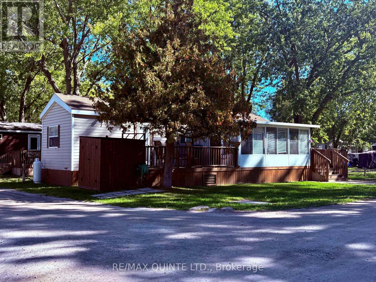 20 Cherry Beach Lane - 486 County Rd 18 Road, Prince Edward County, Ontario  K0K 1P0 - Photo 6 - X12351655