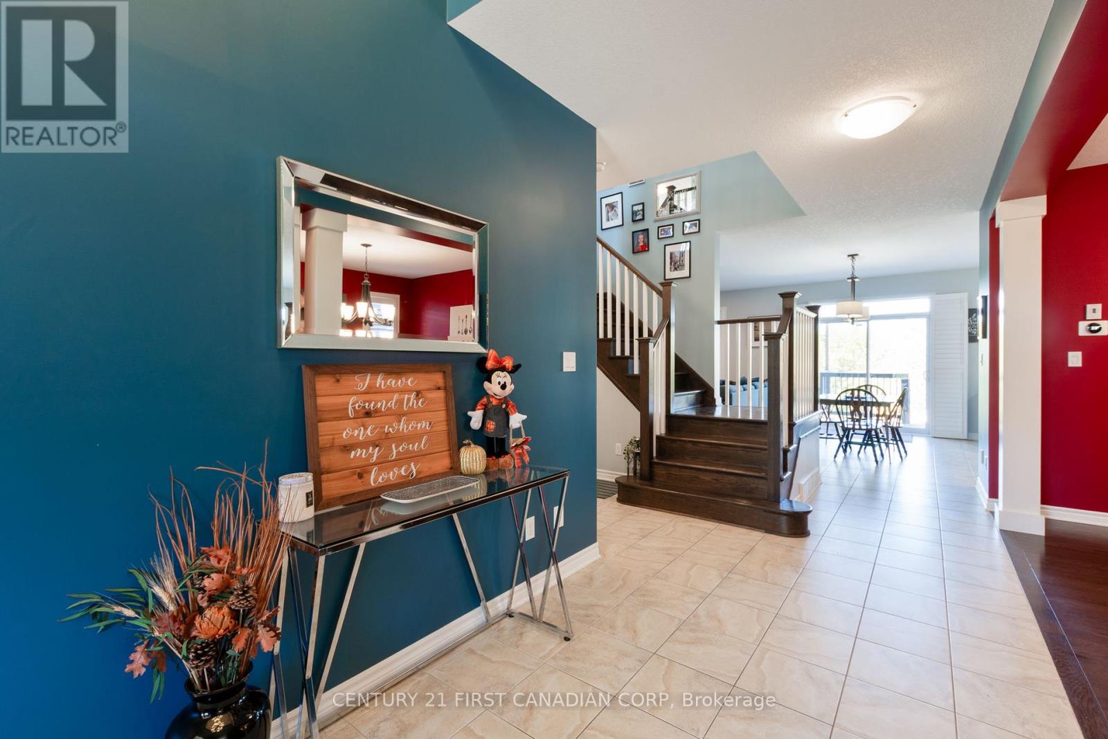 6 Noble Lane, St. Thomas, Ontario  N5R 0C4 - Photo 6 - X12440632